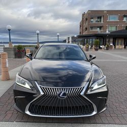 2020 Lexus ES 300h