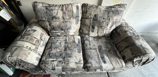 Love Seat: Abstract Patterns
