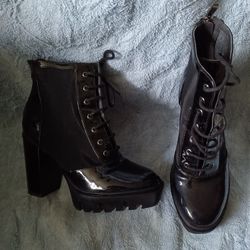 Black Women's Boots Size 8