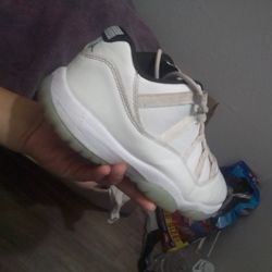 Jordan 11s 