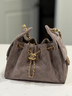Chanel 25