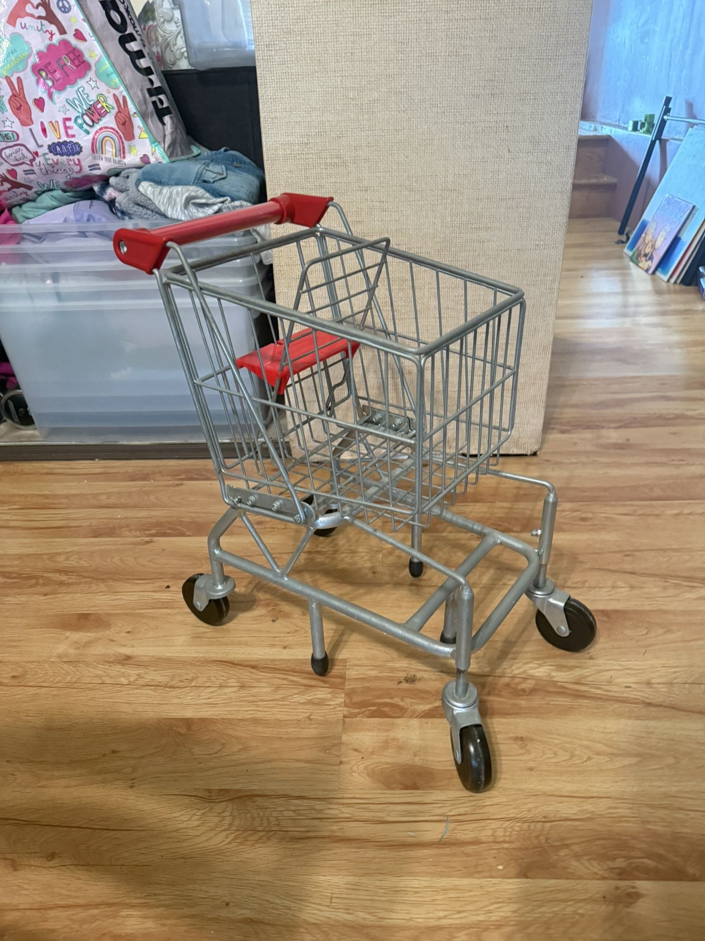 Melissa and Doug steel realistic kids shopping cart