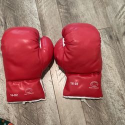 Defender USA 16oz Boxing Gloves