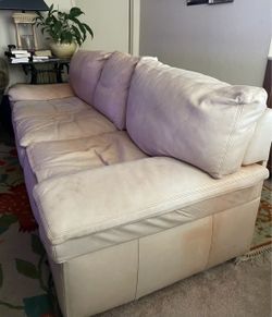 Leather soft couch in Arroyo Grande