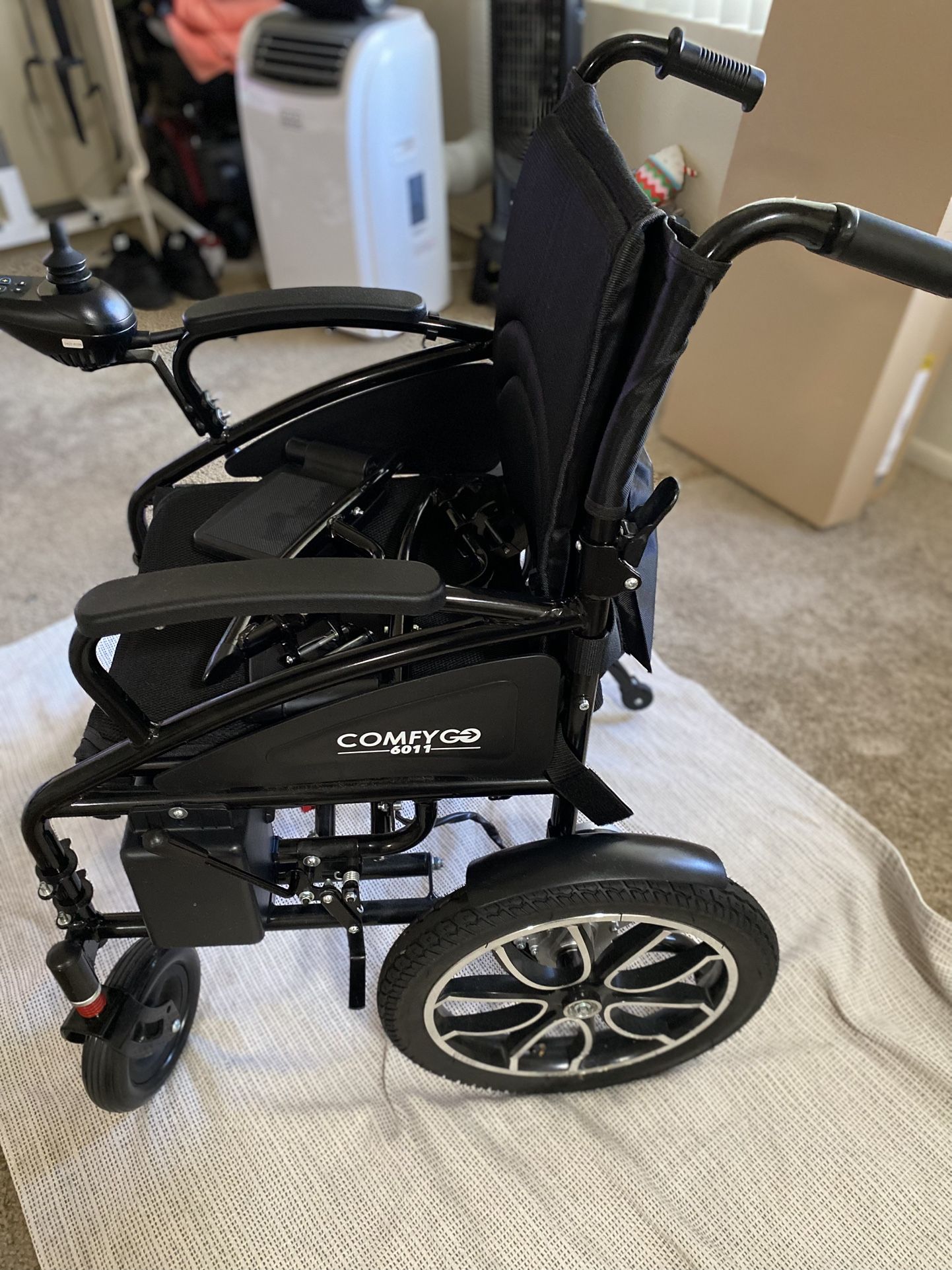 Electric Wheelchair Comfy GO 6011