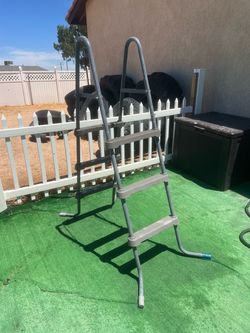 Pool Ladder!