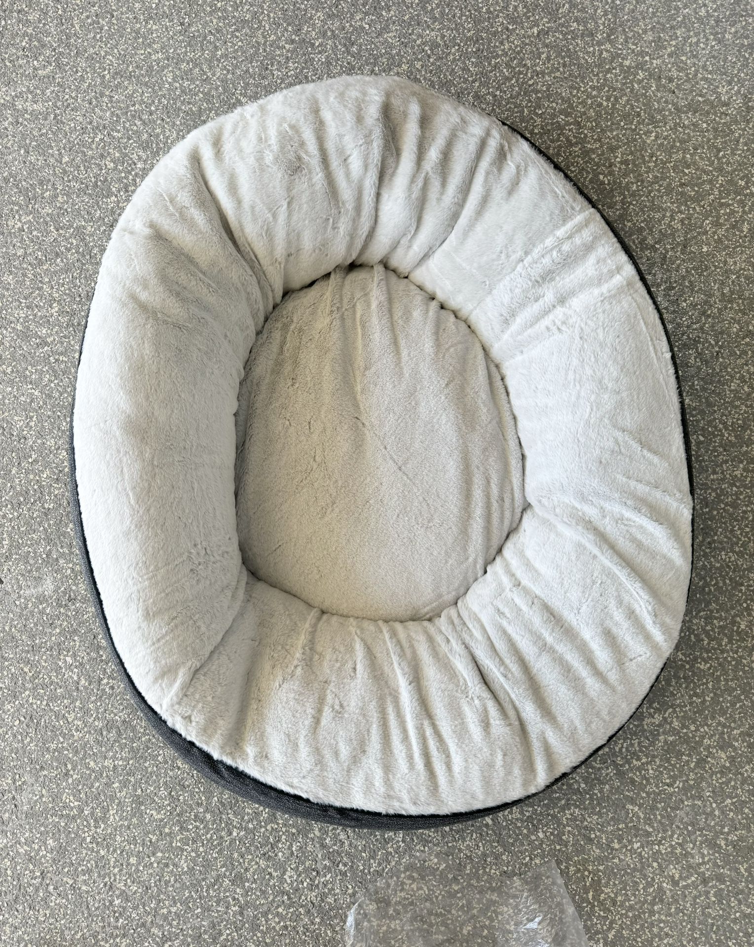 40 Inch Kirkland Round Dog Bed Brand New