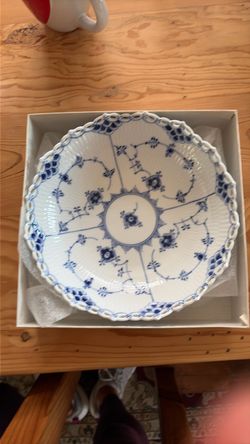 China- Royal Copenhagen-Blue fluted full lace