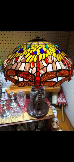 26” Tiffany Style Dragonfly Lamp w/ Metal Palm Tree Base