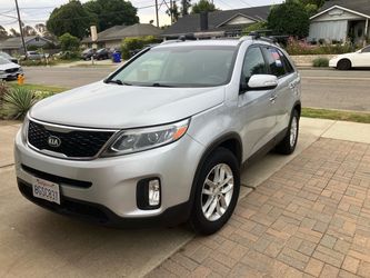 2015 Kia sorento, 2.5 liter 4cyl, has had all updates done. Third row seats 7. Has tow package. In great shape. 95803 miles Price $6495 obo