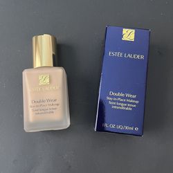 Estee Lauder Double Wear Stay-in-Place Foundation - 1oz  (Shade: 1C0 Shell) 