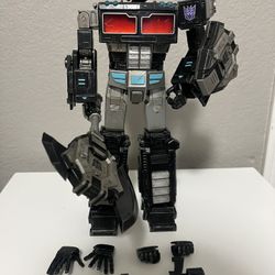 Pre-Owned ThreeZero WFC DLX Nemesis Prime