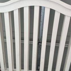 White Graco Baby Crib