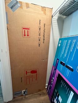 BRAND NEW In Box! Amazon 71"x28" Oversized Full Length Mirror (Retails $140)