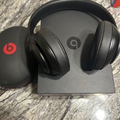 Beats Studio 3s 
