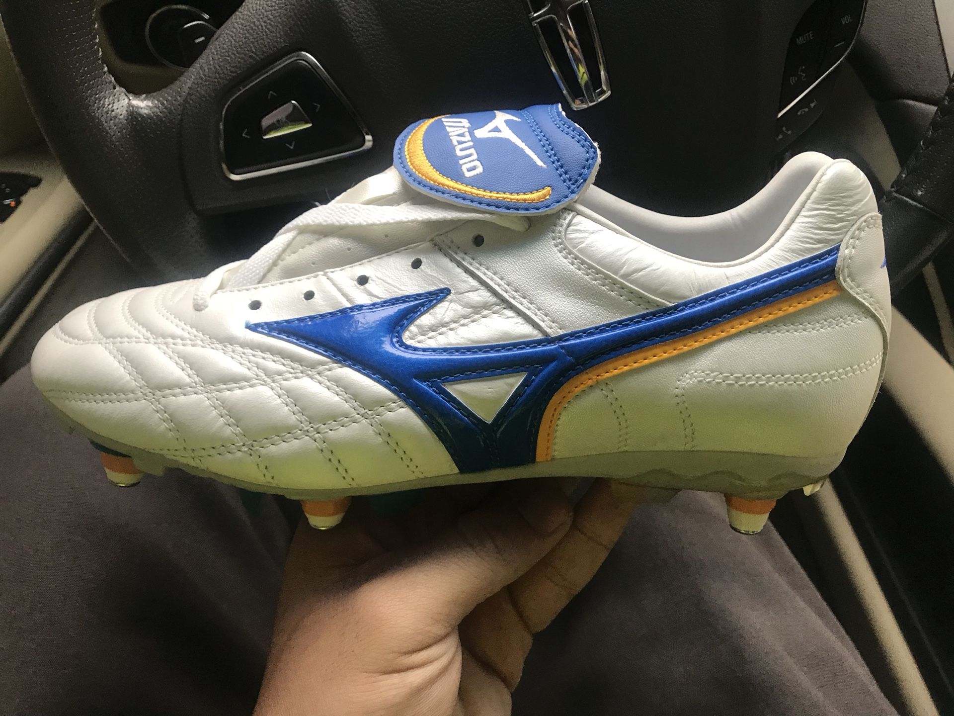 Mizuno Soccer Cleat