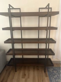 Bookshelf