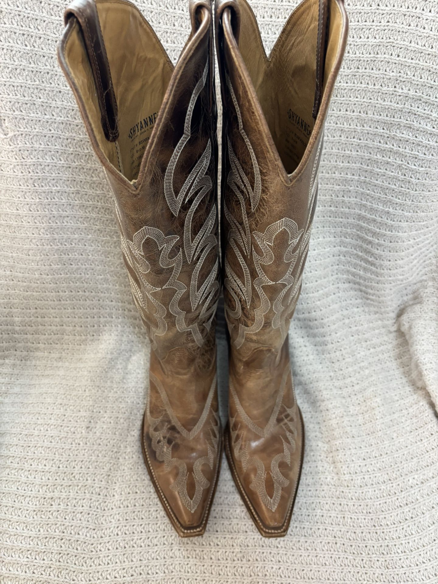 Shyanne Women’s Cowgirl Boots 8.5