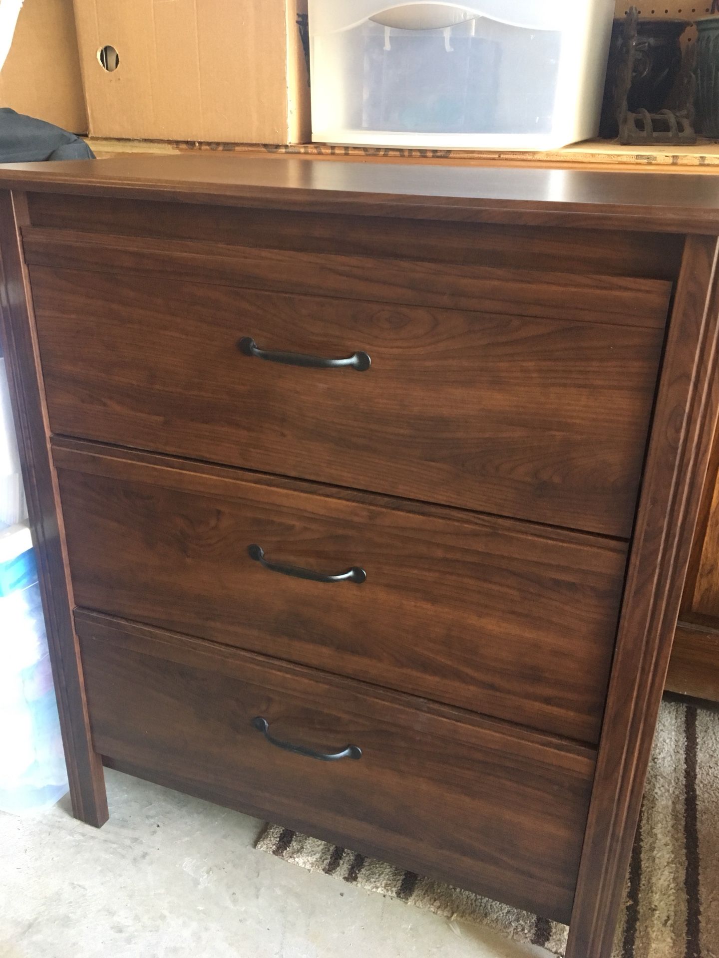 Songesand dresser brown best sale