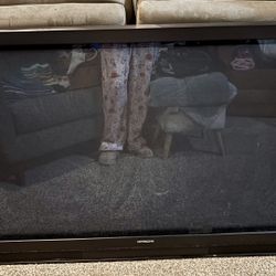 Hatachi 50” Plasma TV Model P50T501