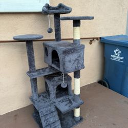 54 Inches Tall  Cat Tower In Excellent Condition  Very Clean
