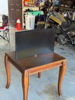 Samsung 27” Curved Monitor – NO STAND – C27F390FHN – 5 Available