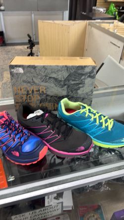 THE NORTH FACE TENNIS SHOES