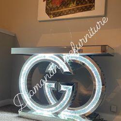 GG CONSOLE LED TABLE 