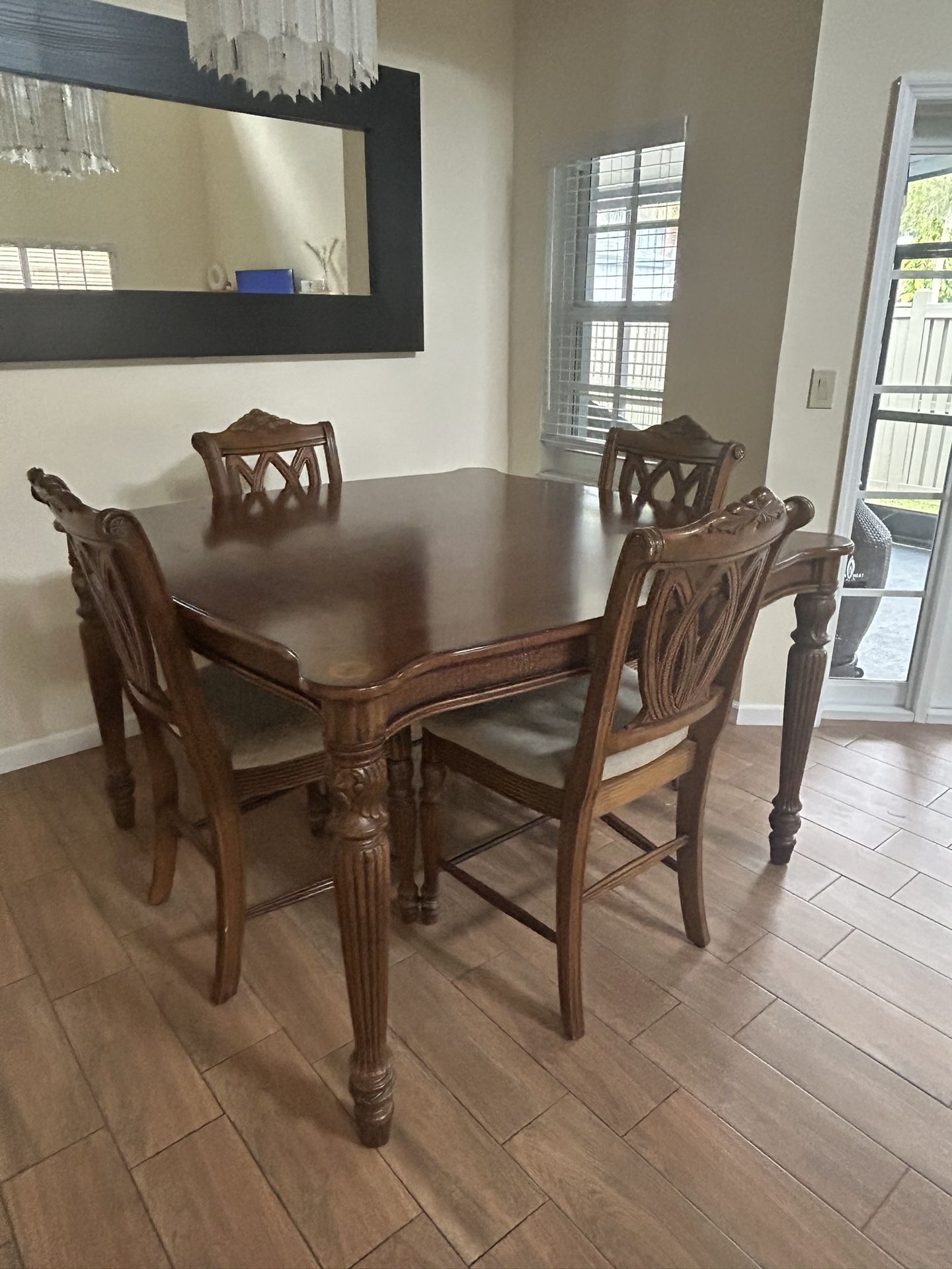 Dining Table Set