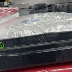 NEW WITH WARRANTY TWIN SIZE SOUTHERLAND EUROTOP MATTRESS & BOX SPRING BED SET