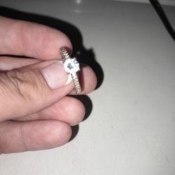 Size 8 Ring