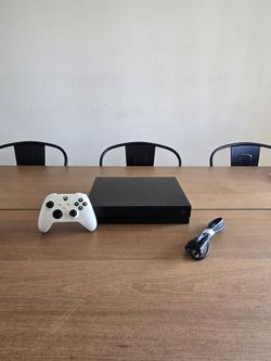 Xbox One X (With tons of games installed)