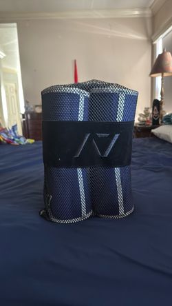 A7 Rigor Mortis knee sleeves