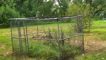 Dog kennel