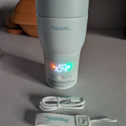 Papablic bottle warmer located at 40th St and Greenway 85032