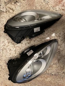 2014 Porsche Headlights
