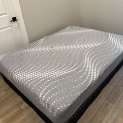 Queen size bed and box spring