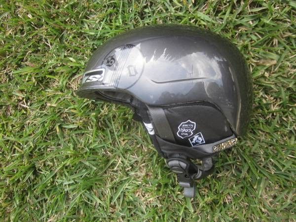 SMITH Snowboarding Helmet Size L Dark Gray Ex Cond used very little