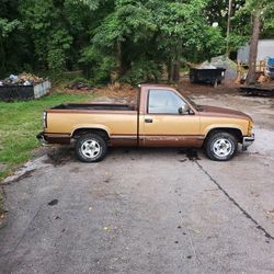  1989 Chevrolet 1500 W/350 engine 
