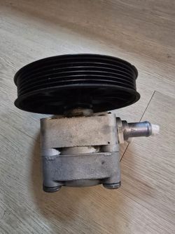Volvo Power Steering Pump