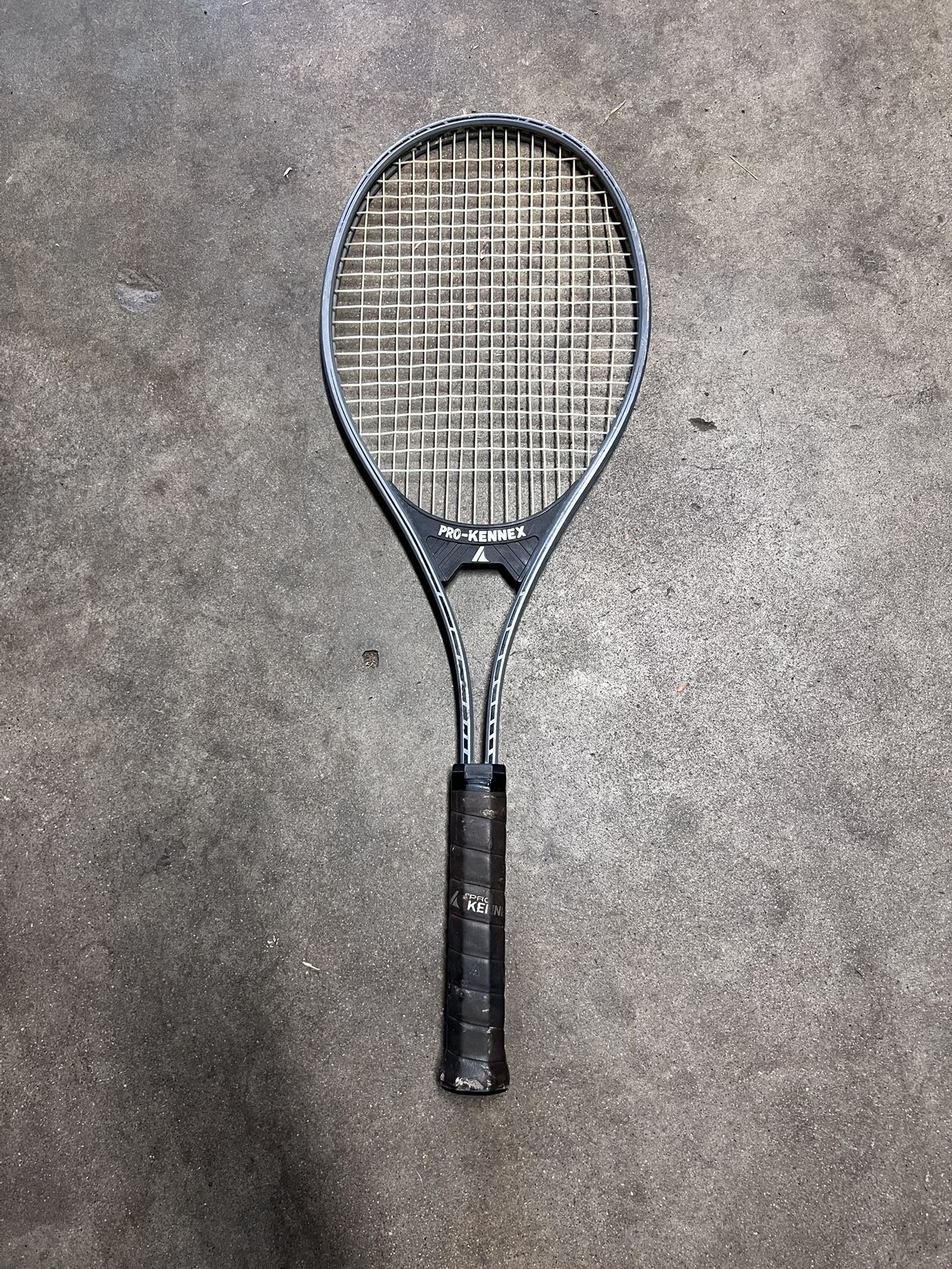 Pro Kennex Tennis Racket