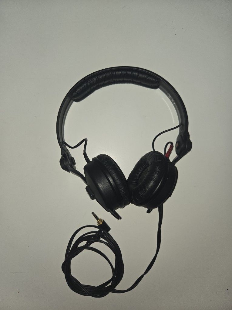 Sennheiser HD-25 Closed-Back On-Ear Professional Monitoring Headphones