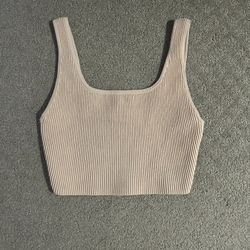 $10 Aritzia Sculpt Top SMALL