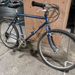 1985 Specialized Rockhopper 26” Mountain Bike
