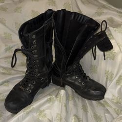 Women’s Size 9m Leather Motorcycle Boots