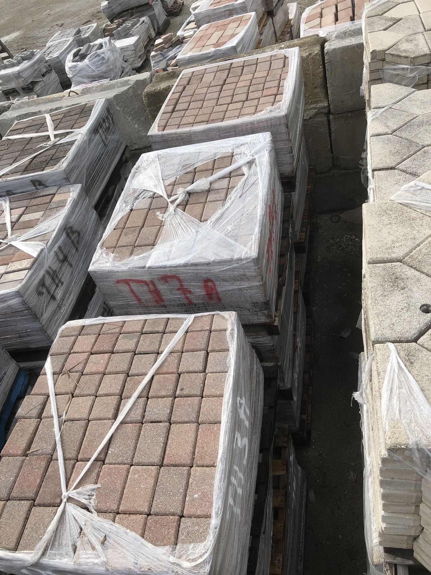 Paver sale $80 per pallet