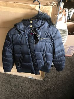 Black puffer jacket from Express brand new - women's