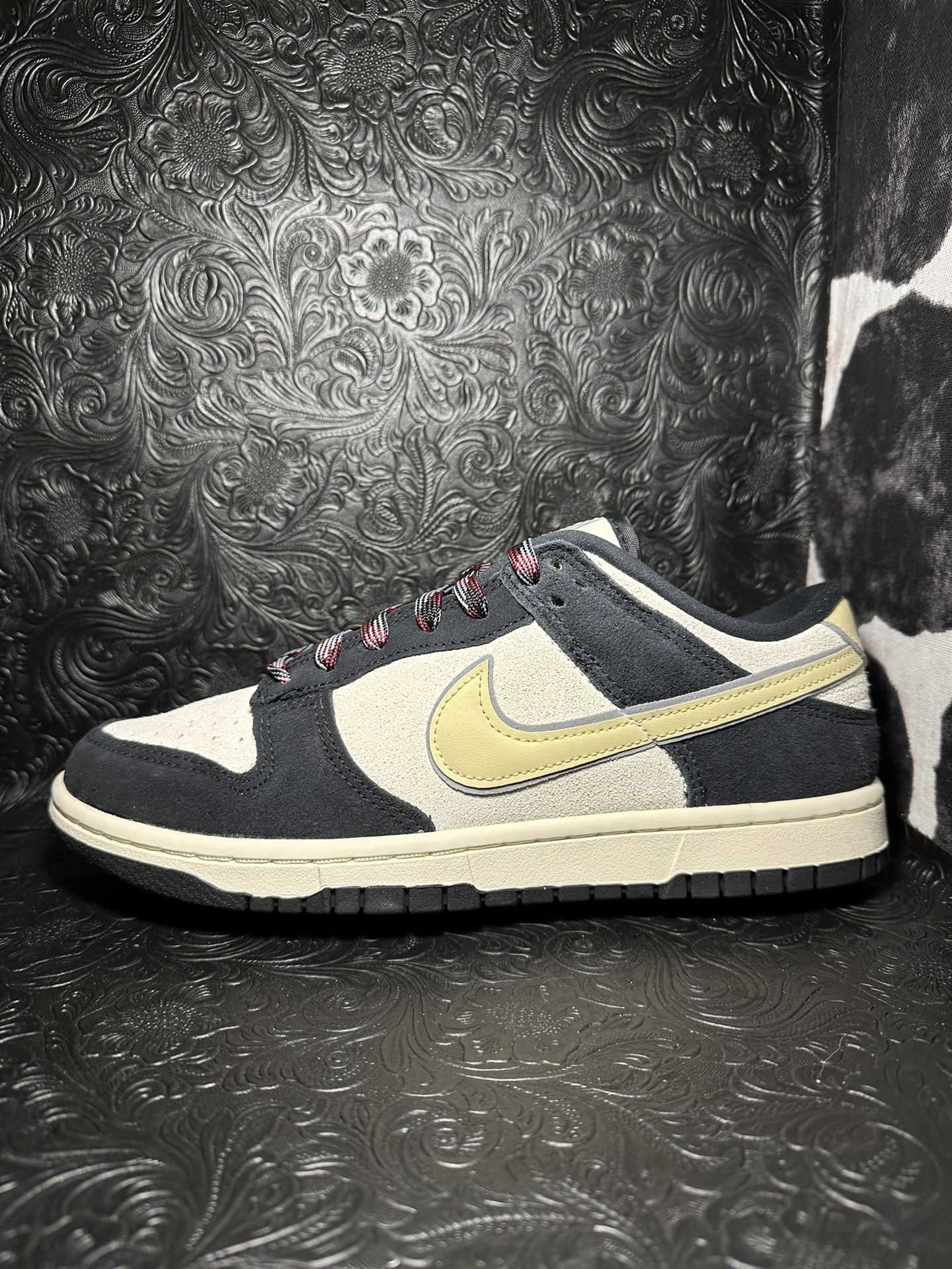 Dunk Low LX - Black Team Gold (W)