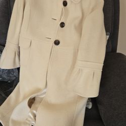 Madum Size Beautiful  Women  Half White Colour 