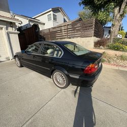 2001 BMW 330i